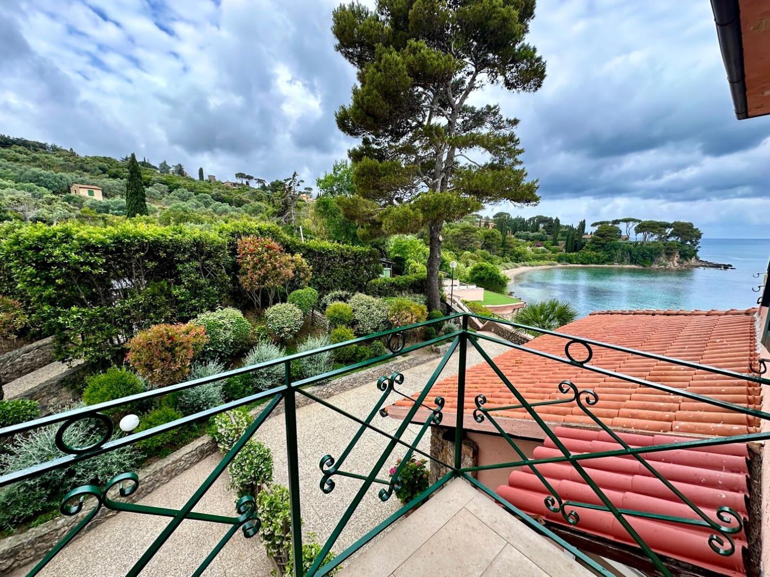 Hotel Villa Domizia Porto Santo Stefano  Exterior photo